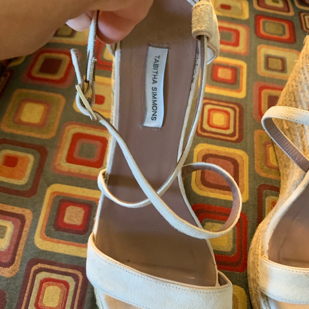 Shoes - Picture 6 of 8